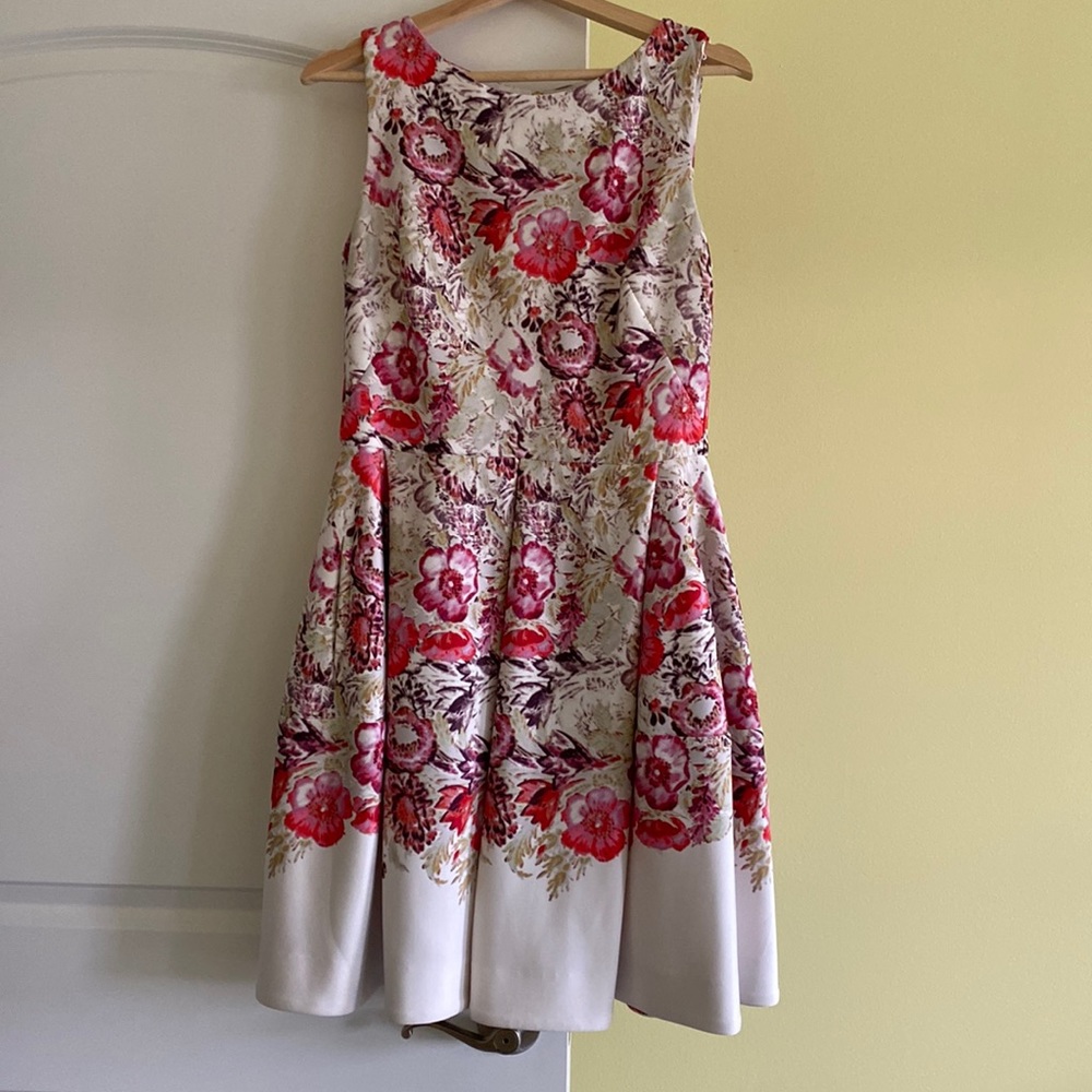 Dress by Taylor Size 8